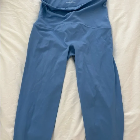 Spanx 7/8 booty boost leggings. - Picture 3 of 3